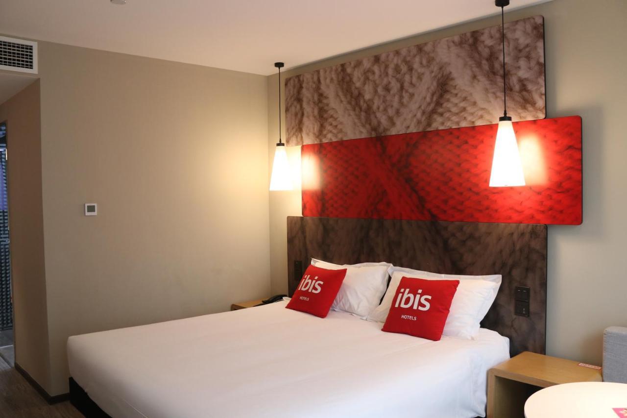 Ibis Chengdu Sm Square Hotel Exterior photo